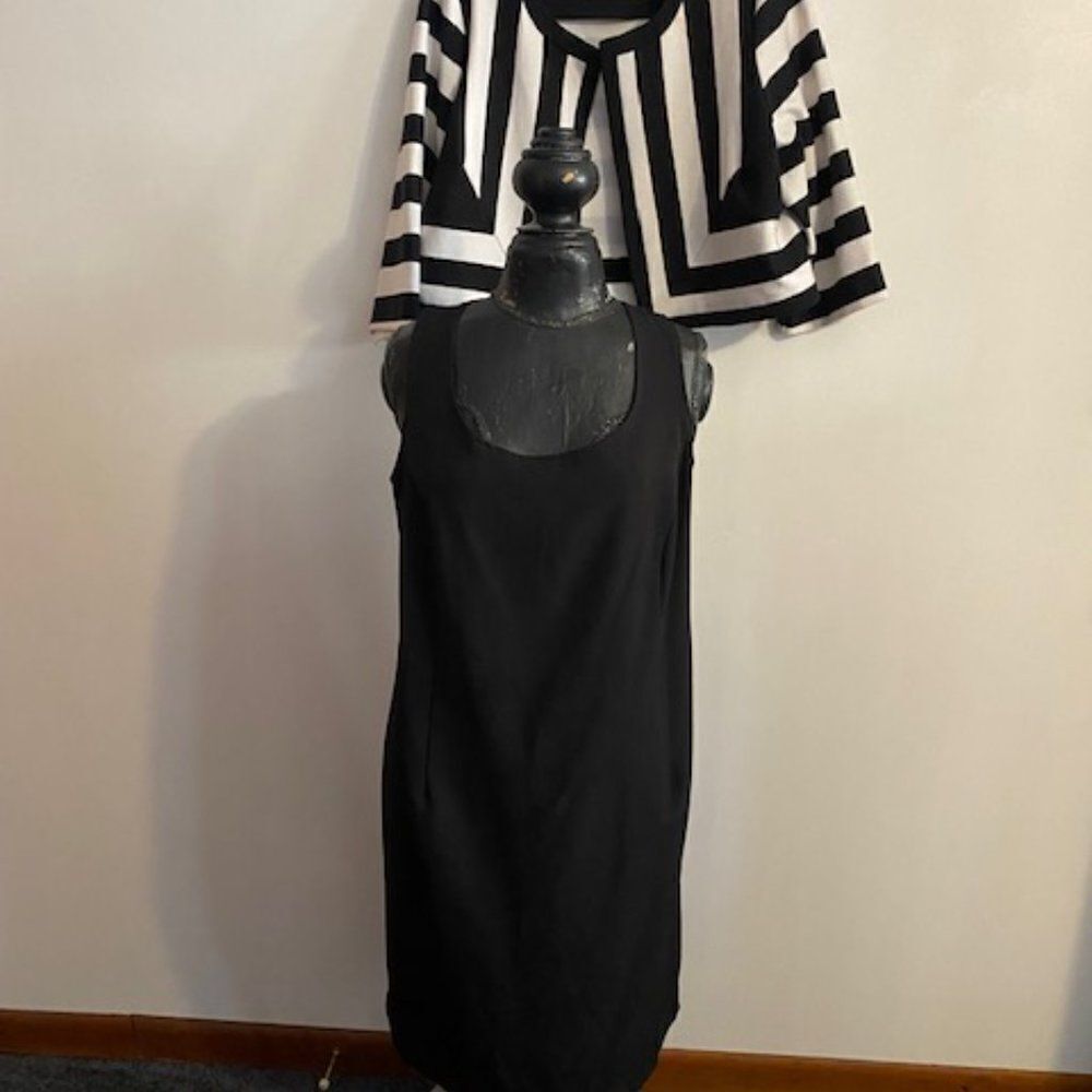 Danny & Nicole Black sleeveless dress with Black/White jacket, size 18W - Picture 3 of 8